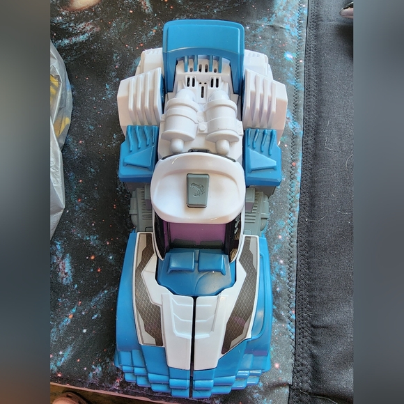 Other - Vetech Gorilla Car